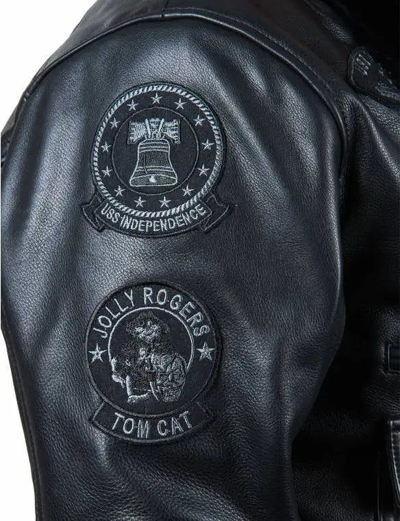 🔥Ofertas de Año Nuevo 2026 - NUEVA LLEGADA: CHAQUETA DE CUERO DE VUELO TOP GUN JOLLY ROGERS NEGRA