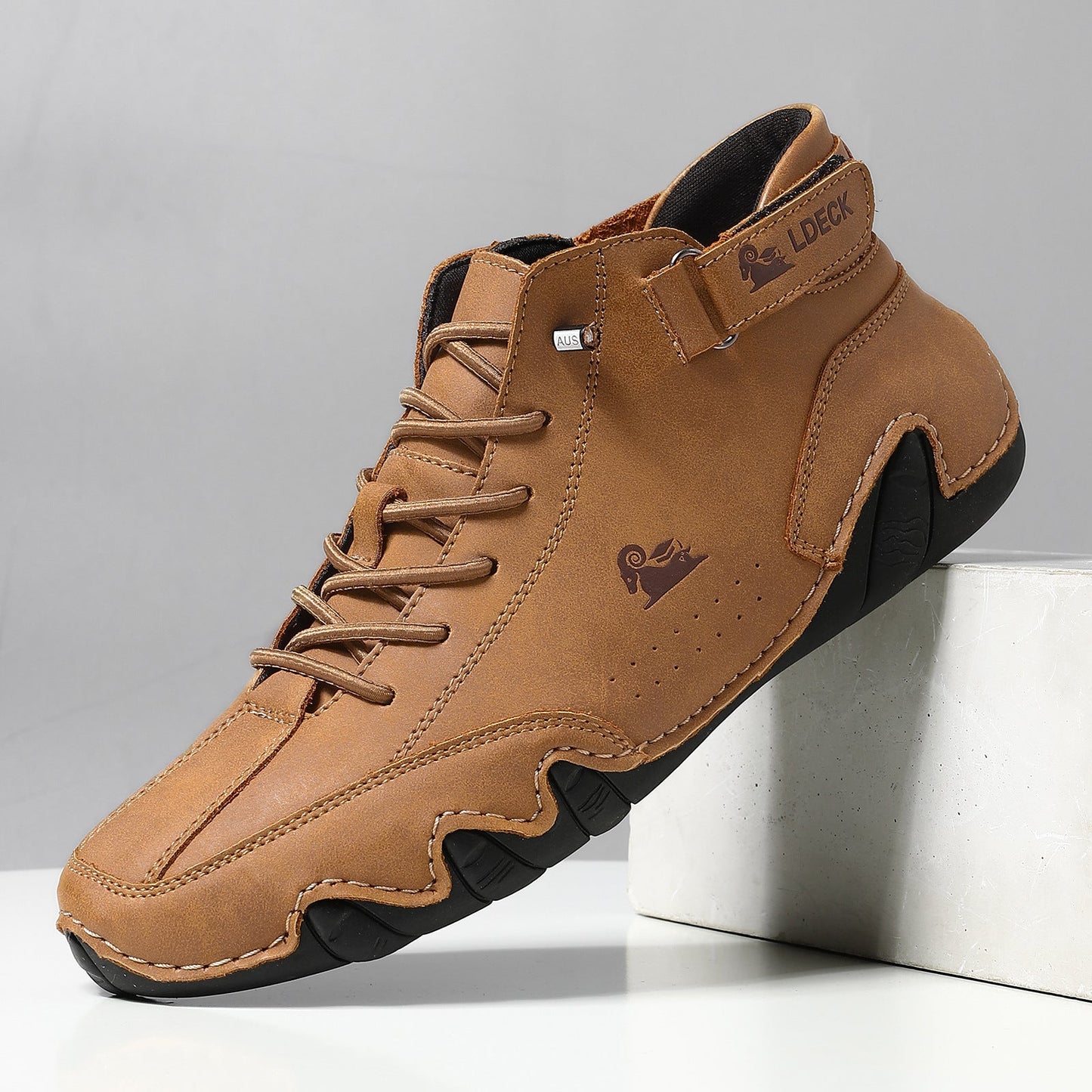 Zapatillas casuales y deportivas para hombre — Senderismo y conducción — ¡70% de descuento hoy!