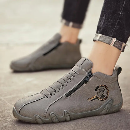 Zapatillas casuales y deportivas para hombre — Senderismo y conducción — ¡70% de descuento hoy!